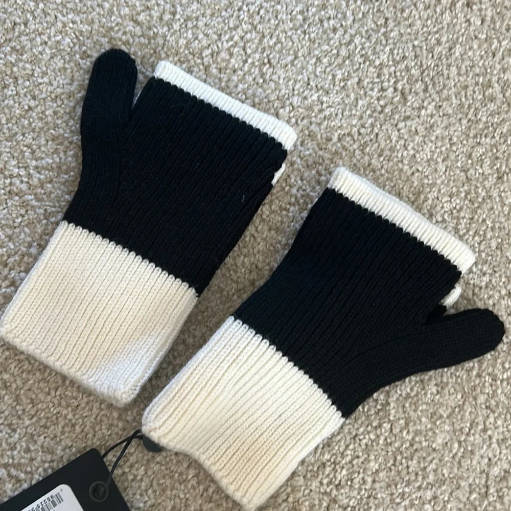 New Rag and Bone Margo wool fingerless gloves